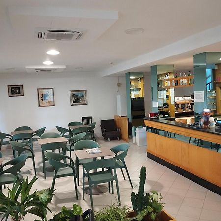 Hotel Irene リッチョーネ エクステリア 写真