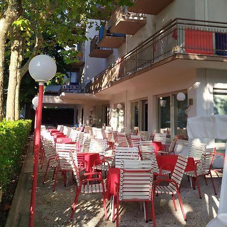 Hotel Irene リッチョーネ エクステリア 写真