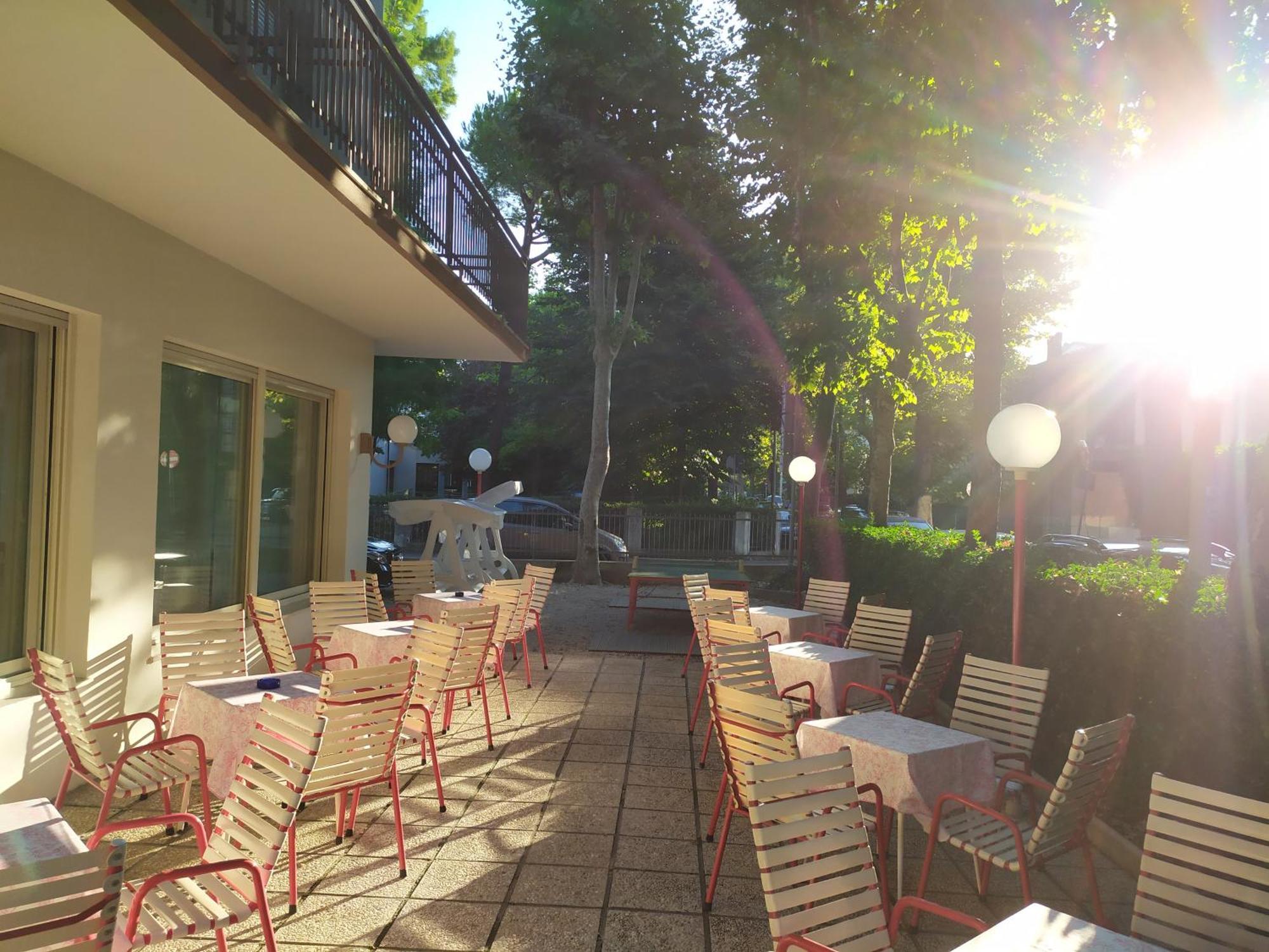 Hotel Irene リッチョーネ エクステリア 写真
